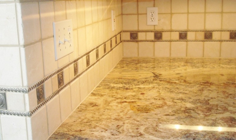 Cream Backsplash1 SM